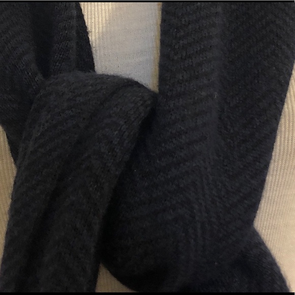 Calvin Klein Black and Navy Chevron Knit Scarf - Picture 3 of 6